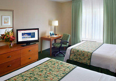 Fairfield Inn by Marriott Medford Long Island Photo