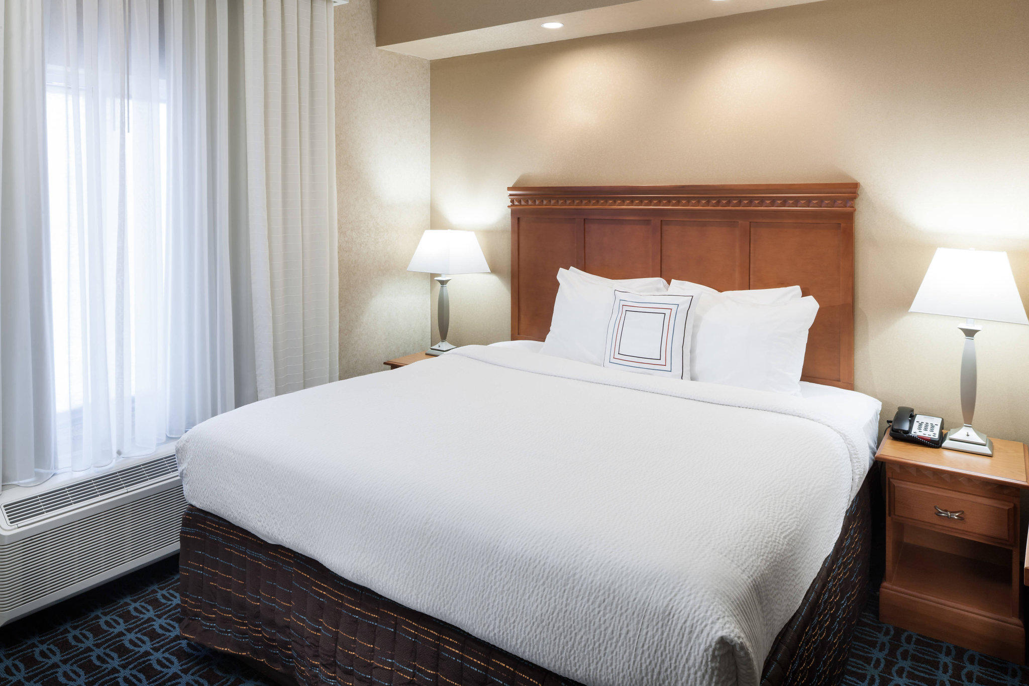 Fairfield Inn & Suites by Marriott Jacksonville Butler Boulevard Photo