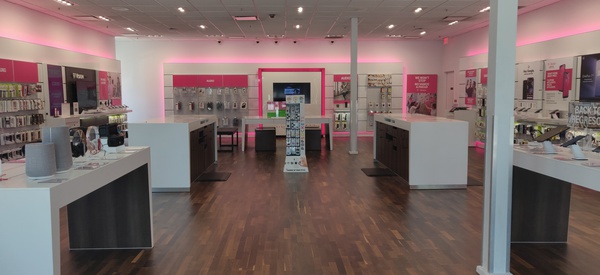 Cell Phones Plans And Accessories At T Mobile 4524 Century Blvd