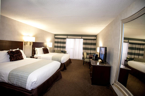 Images Somerset Inn