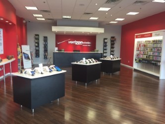 Verizon Authorized Retailer - TCC Photo