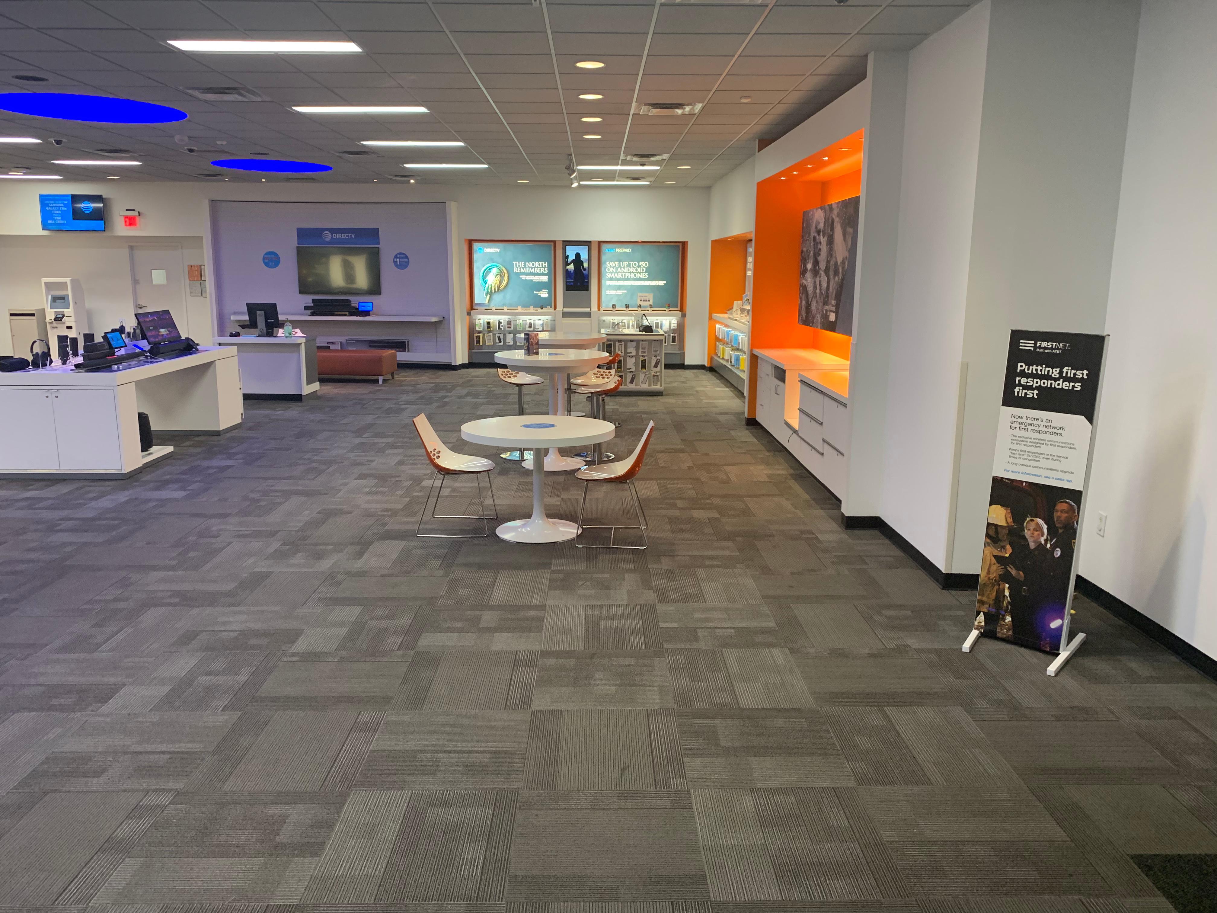 AT&T Store Photo