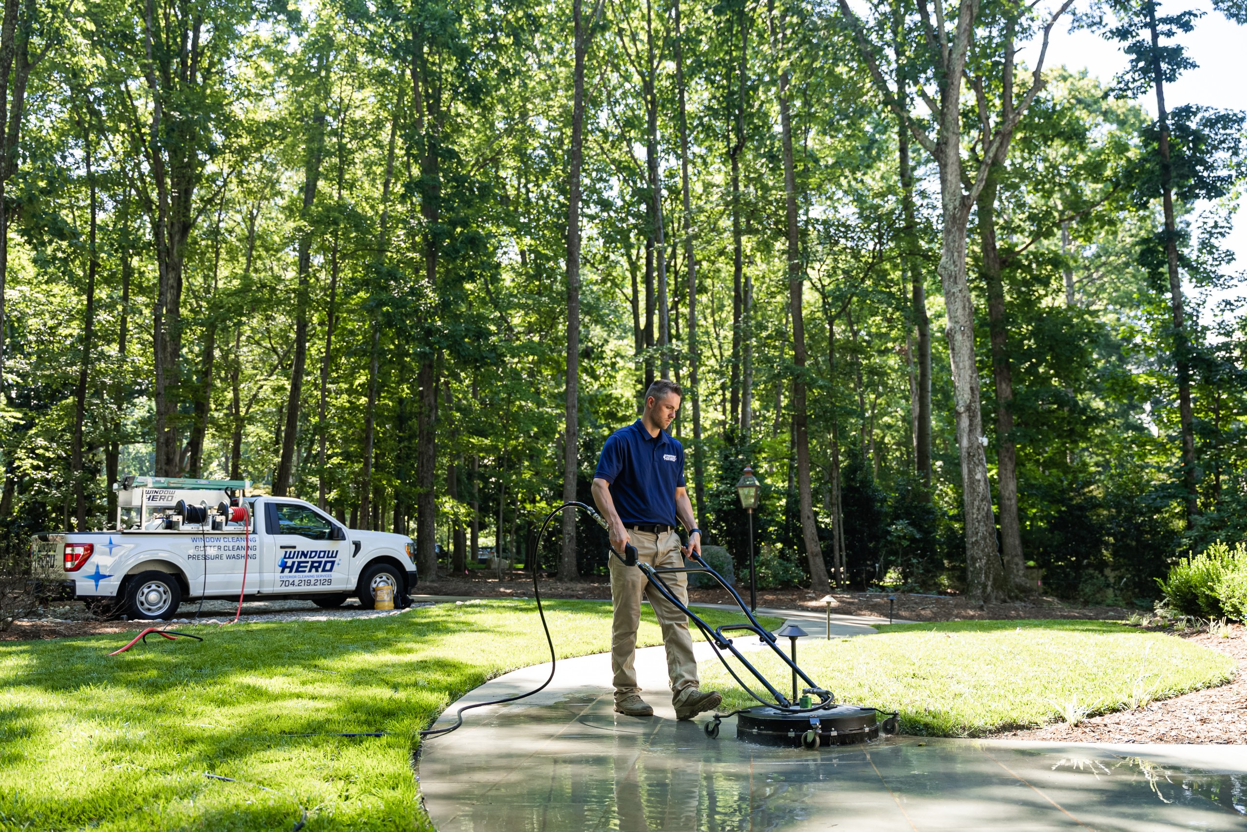 Window Hero Charlotte Image