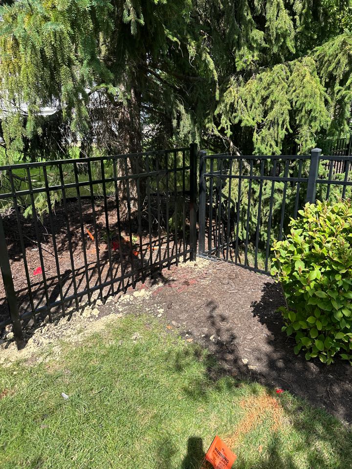 Top Rail Fence Naperville Image