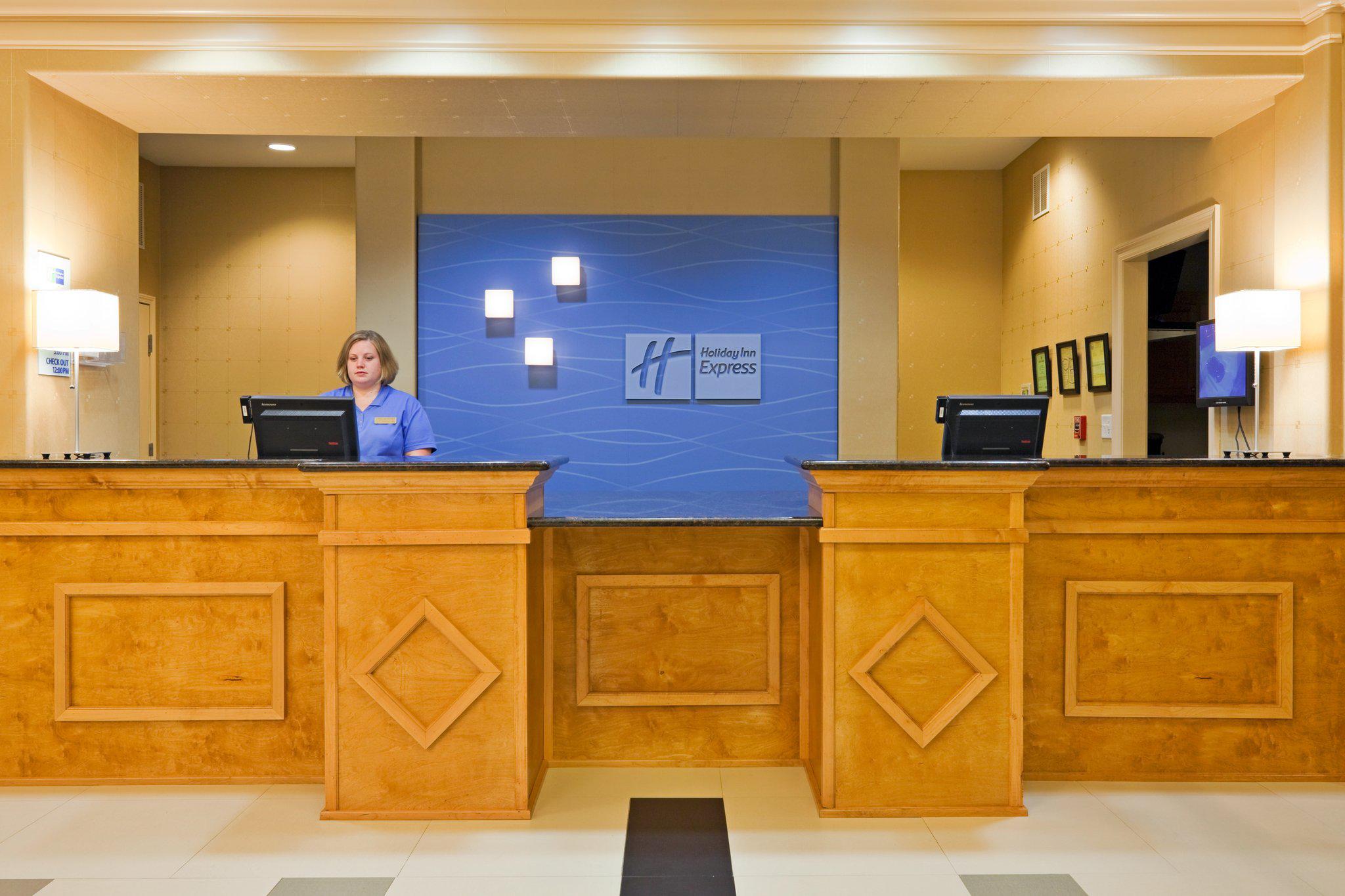 Holiday Inn Express & Suites Greenville Photo