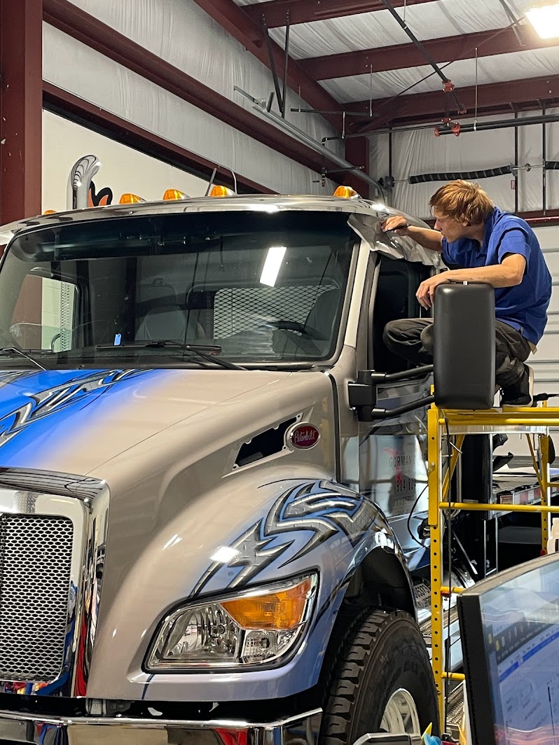 Sundown Wraps & Signs Image