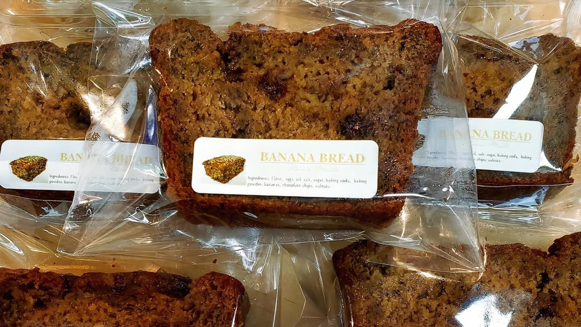 🍌Banana Bread 🍞 (Chocolate Chips & Walnuts)