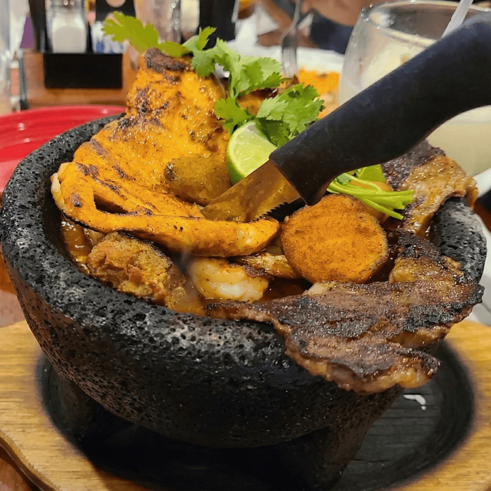 El Molcajete