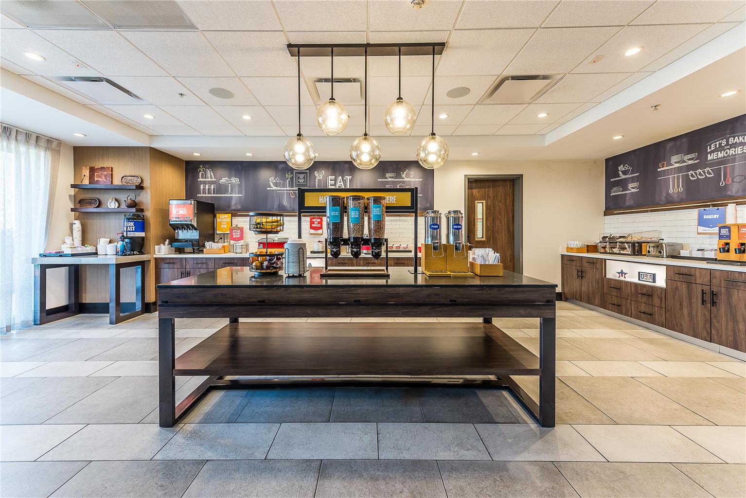 Hampton Inn & Suites Howell Image