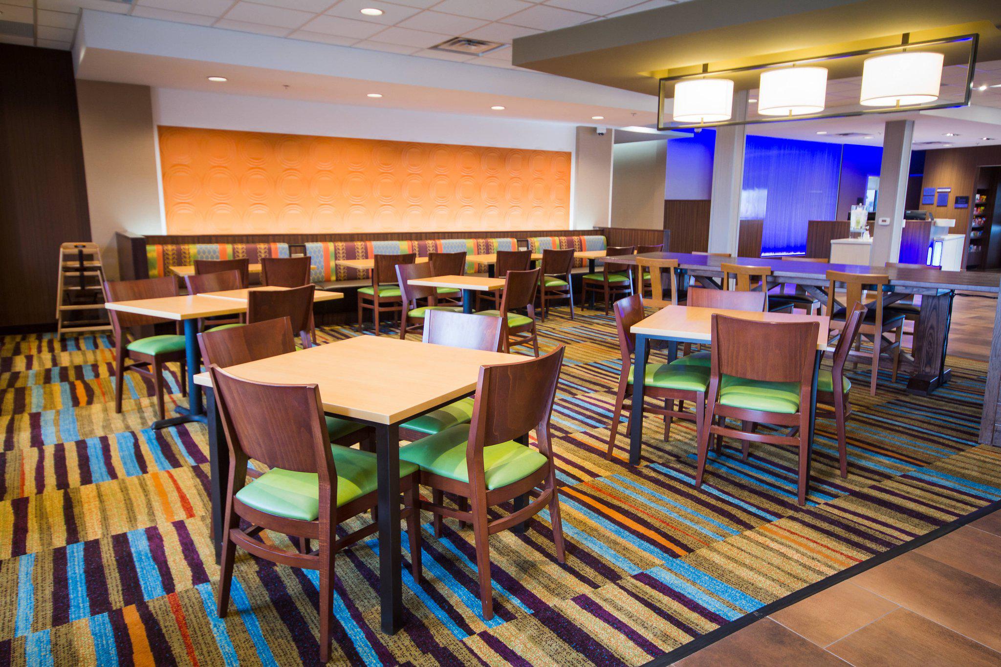 Fairfield Inn & Suites by Marriott Denver Northeast/Brighton Photo