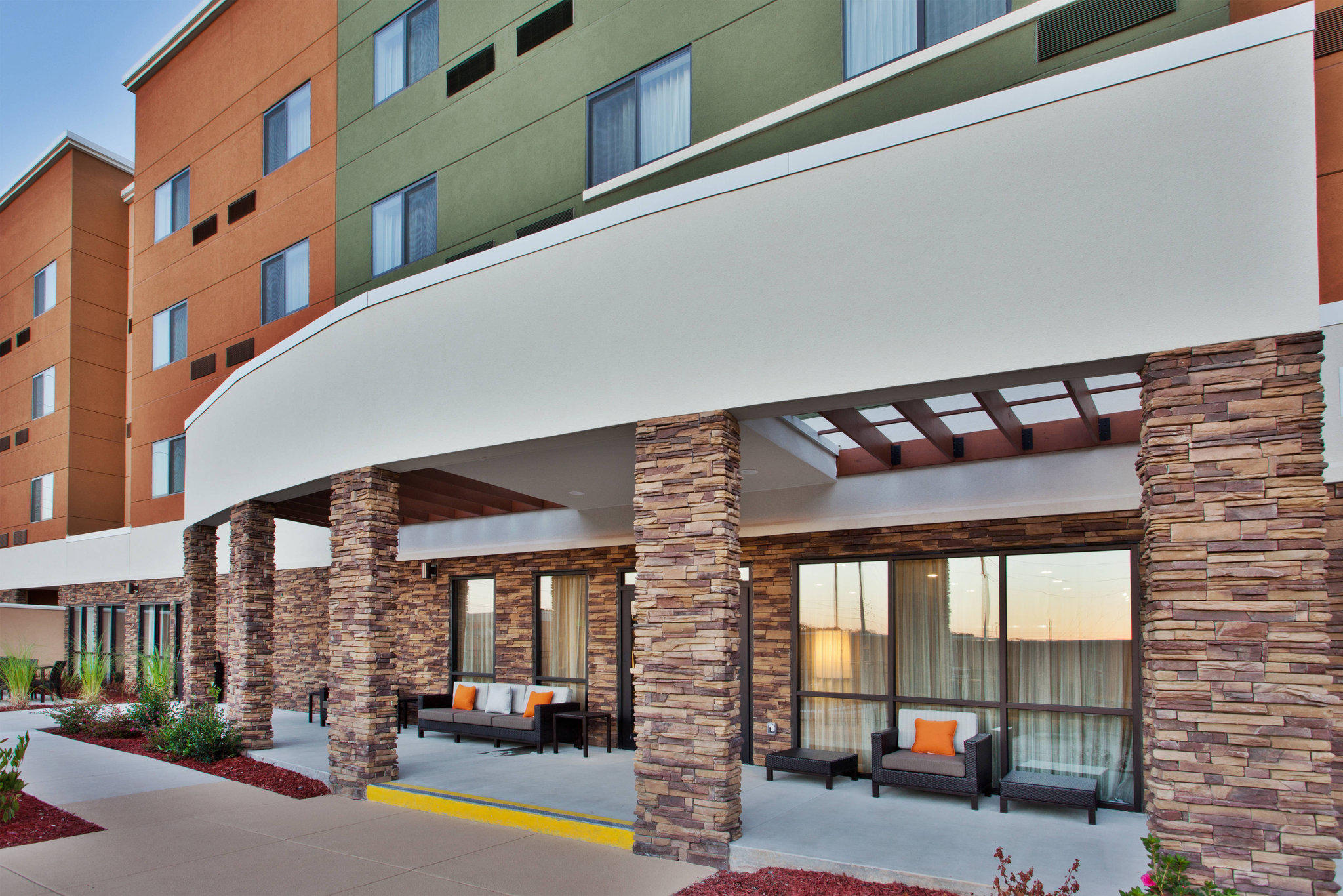 Courtyard by Marriott Auburn Photo