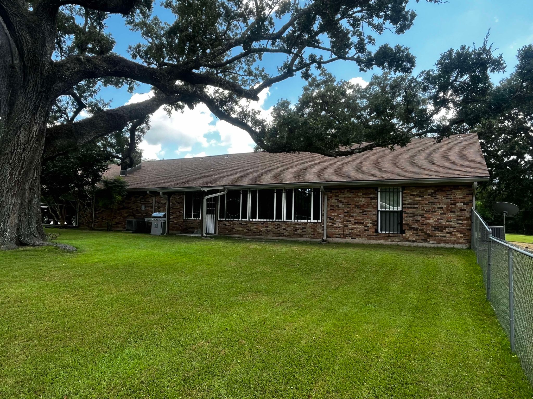 Southern Gutters LLC Image