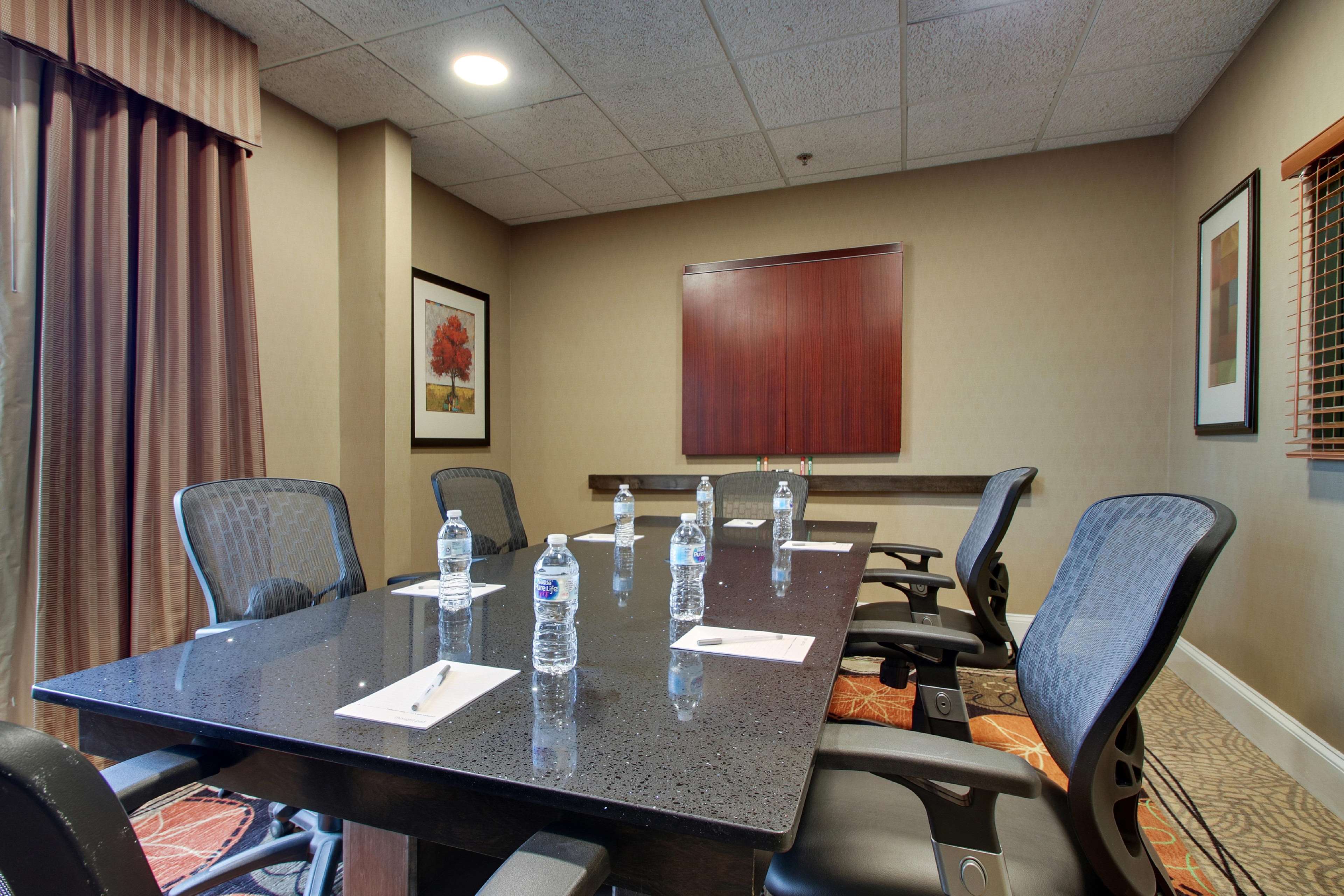 Hampton Inn Warner Robins Photo