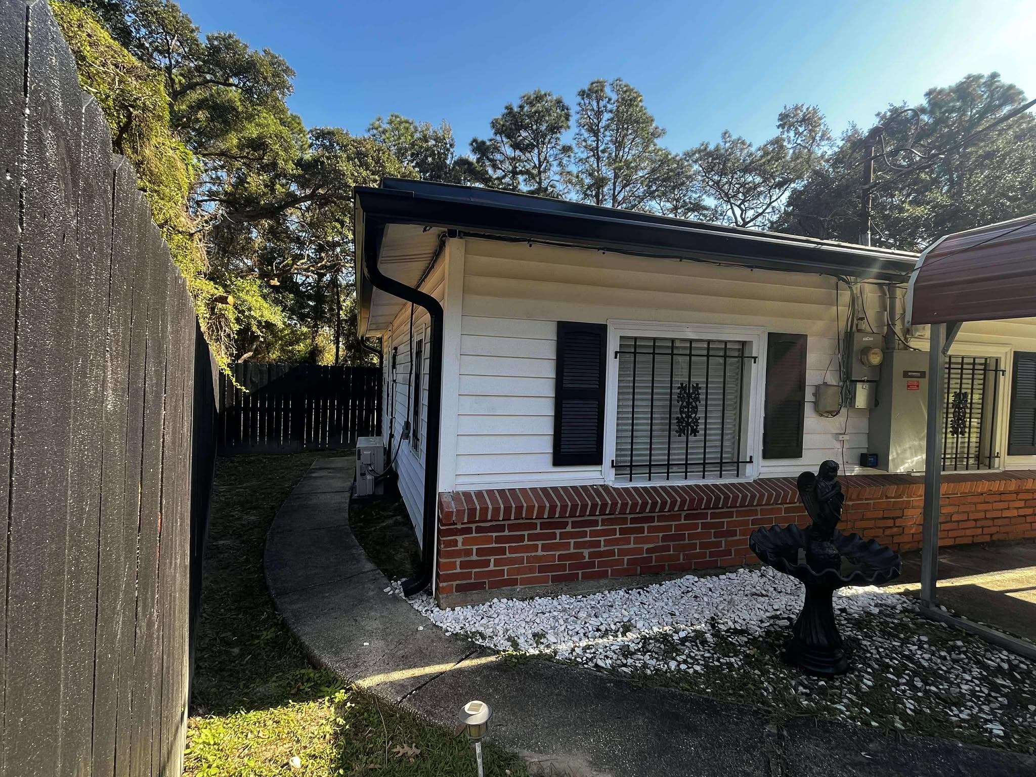 Southern Gutters LLC Image