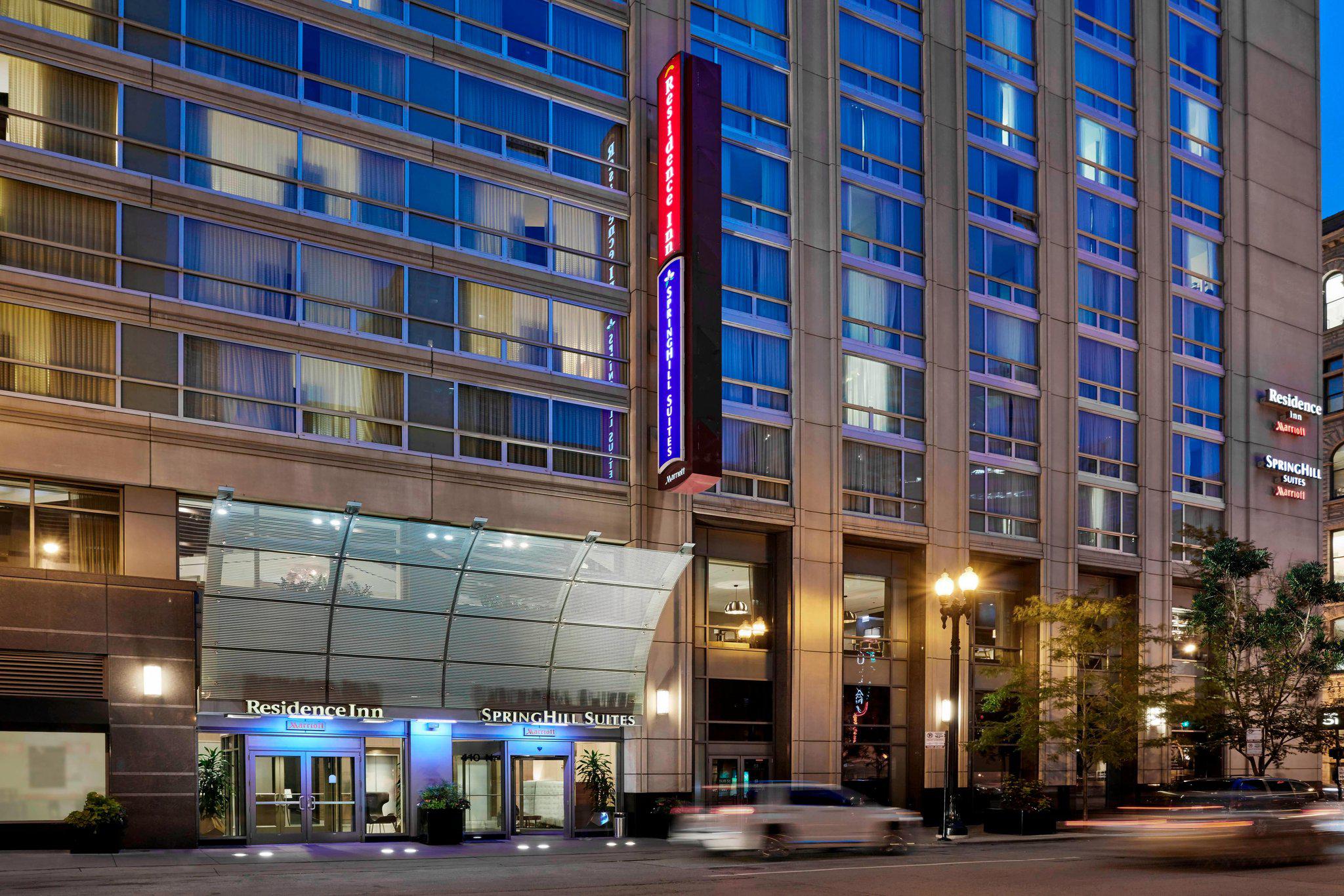 SpringHill Suites by Marriott Chicago Downtown/River North Photo