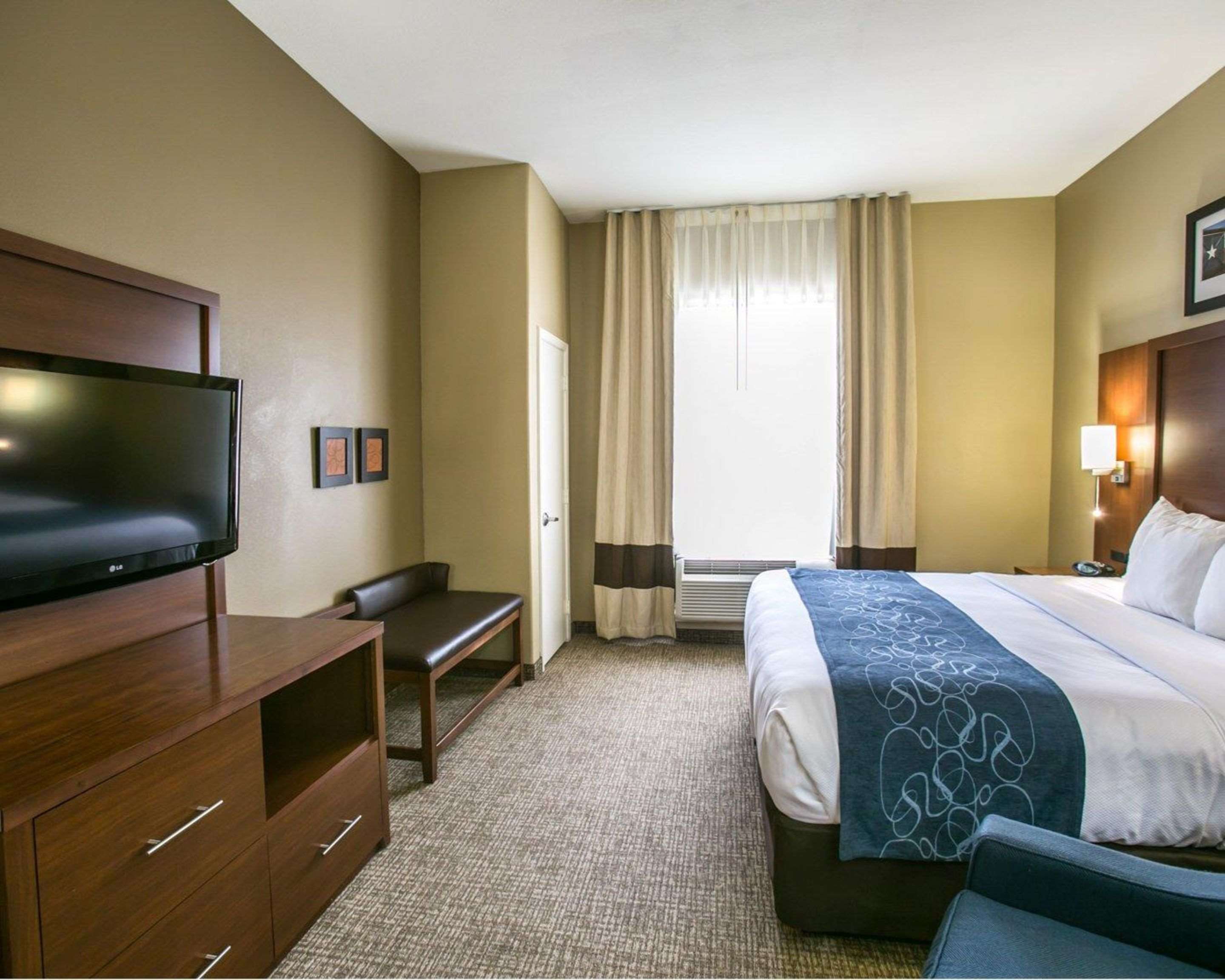 Comfort Suites Willowbrook 21222 Tomball Pkwy Houston Tx Hotels