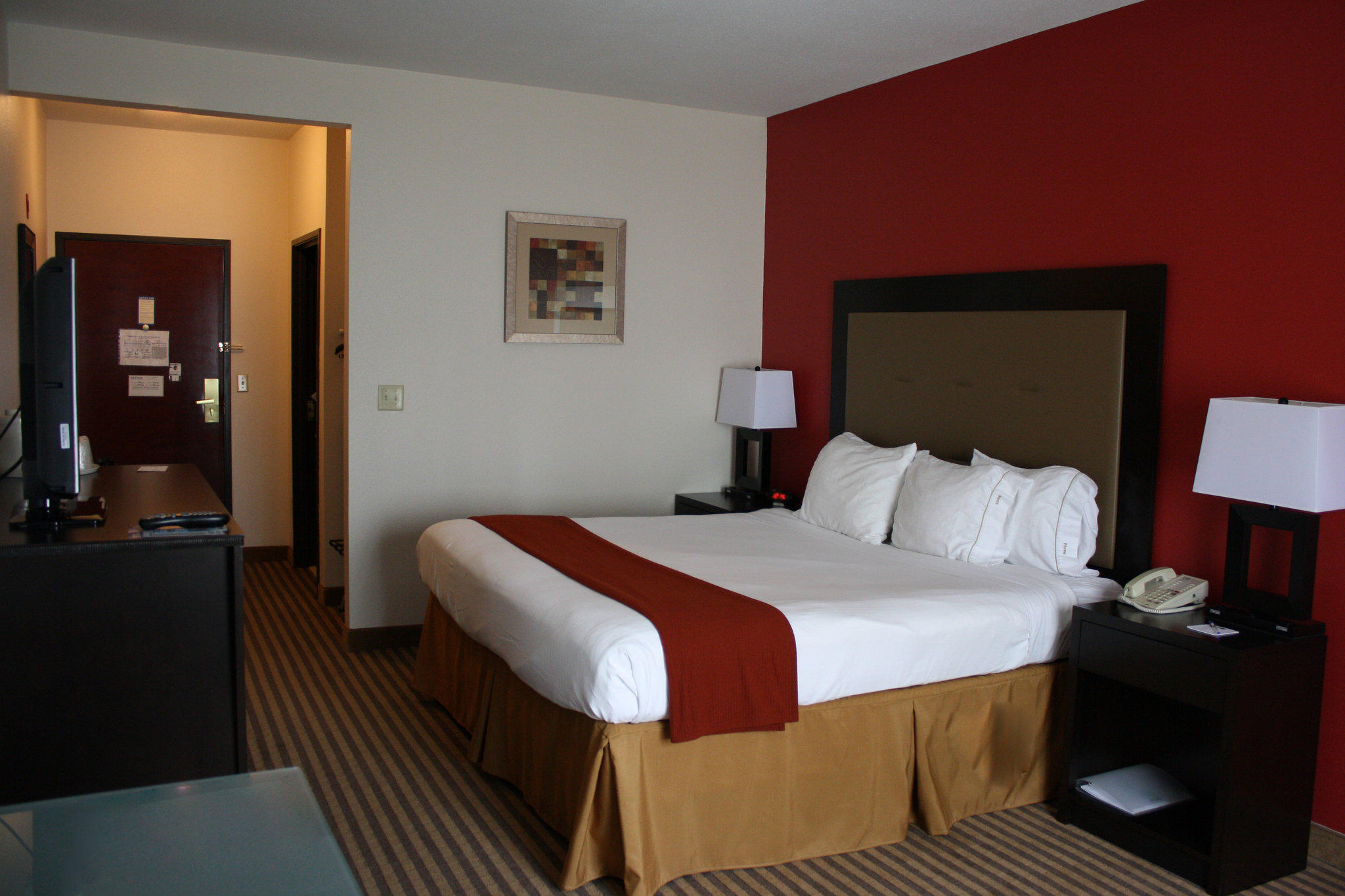 Holiday Inn Express & Suites Livingston Photo