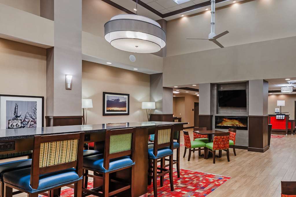 Hampton Inn & Suites Claremore Image