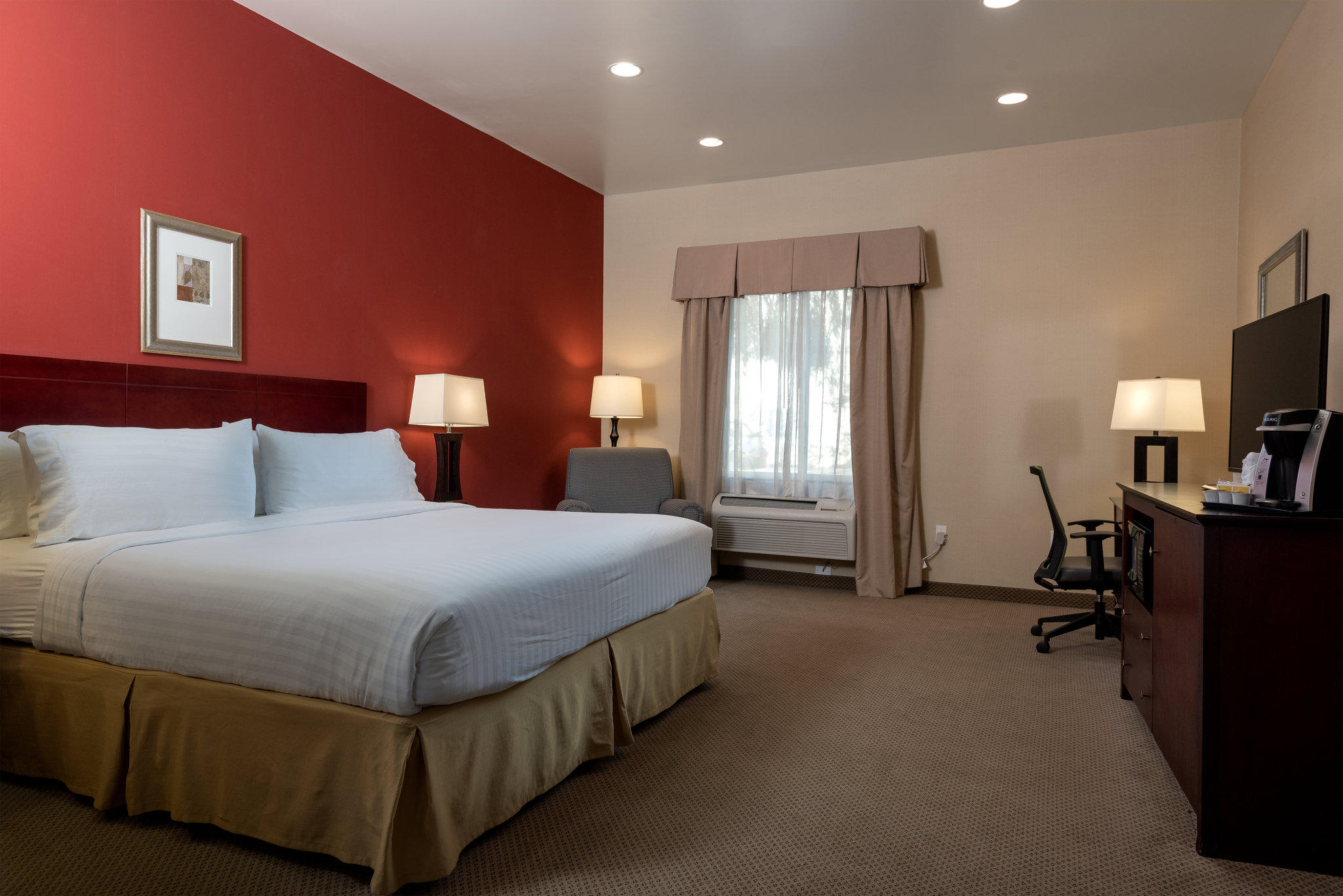 Holiday Inn Express & Suites Los Angeles Airport Hawthorne Photo