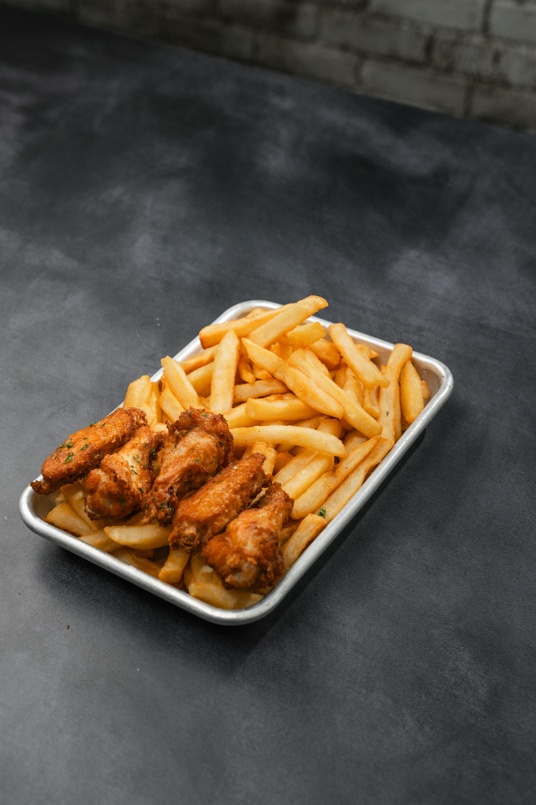 5 Wings w/ Fries