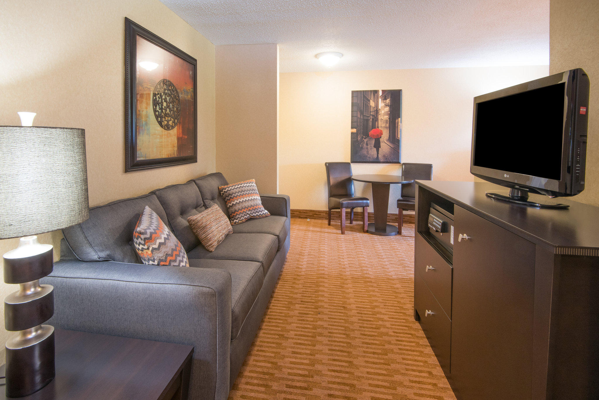 Holiday Inn Express & Suites Sharon-Hermitage Photo