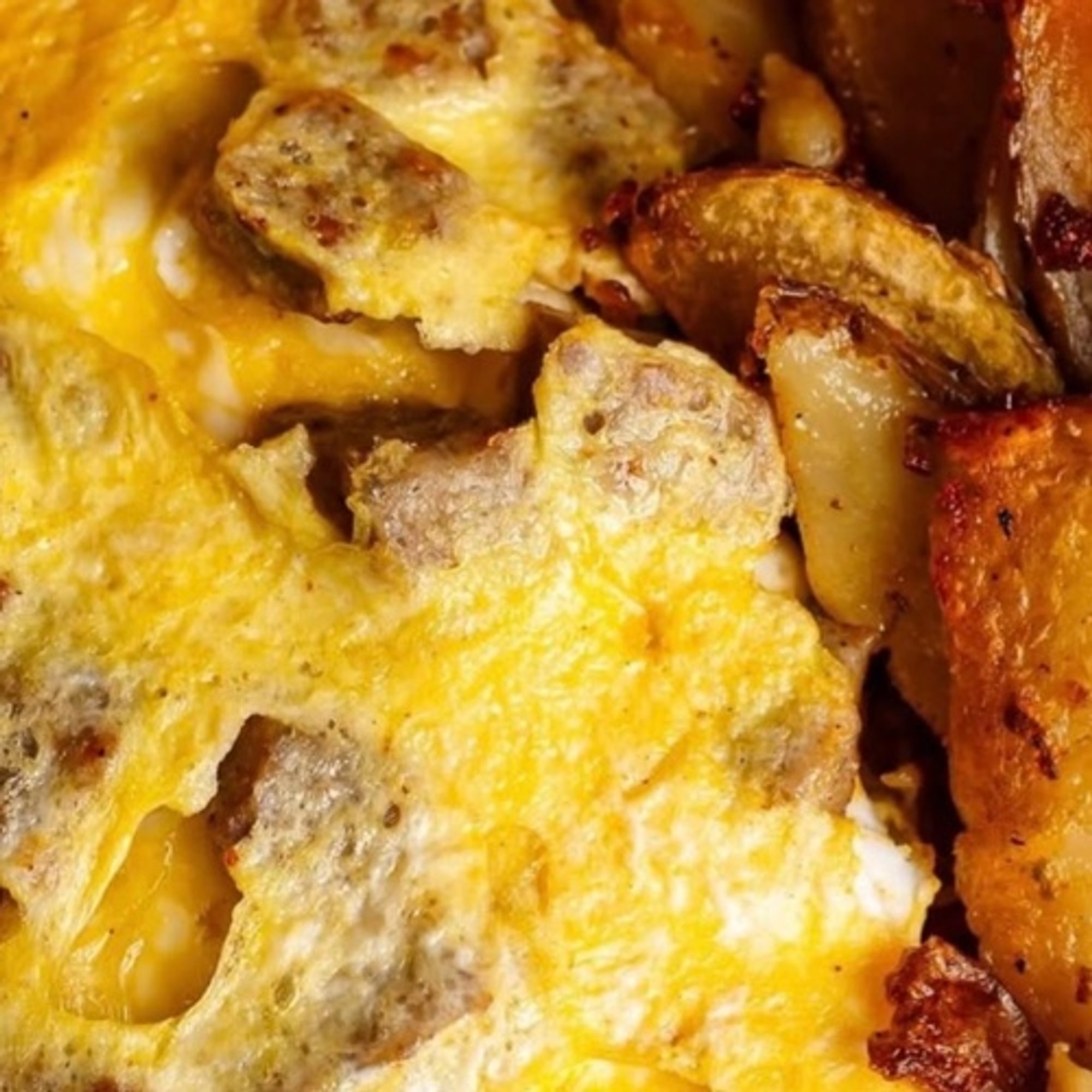 SAUSAGE OMELETTE