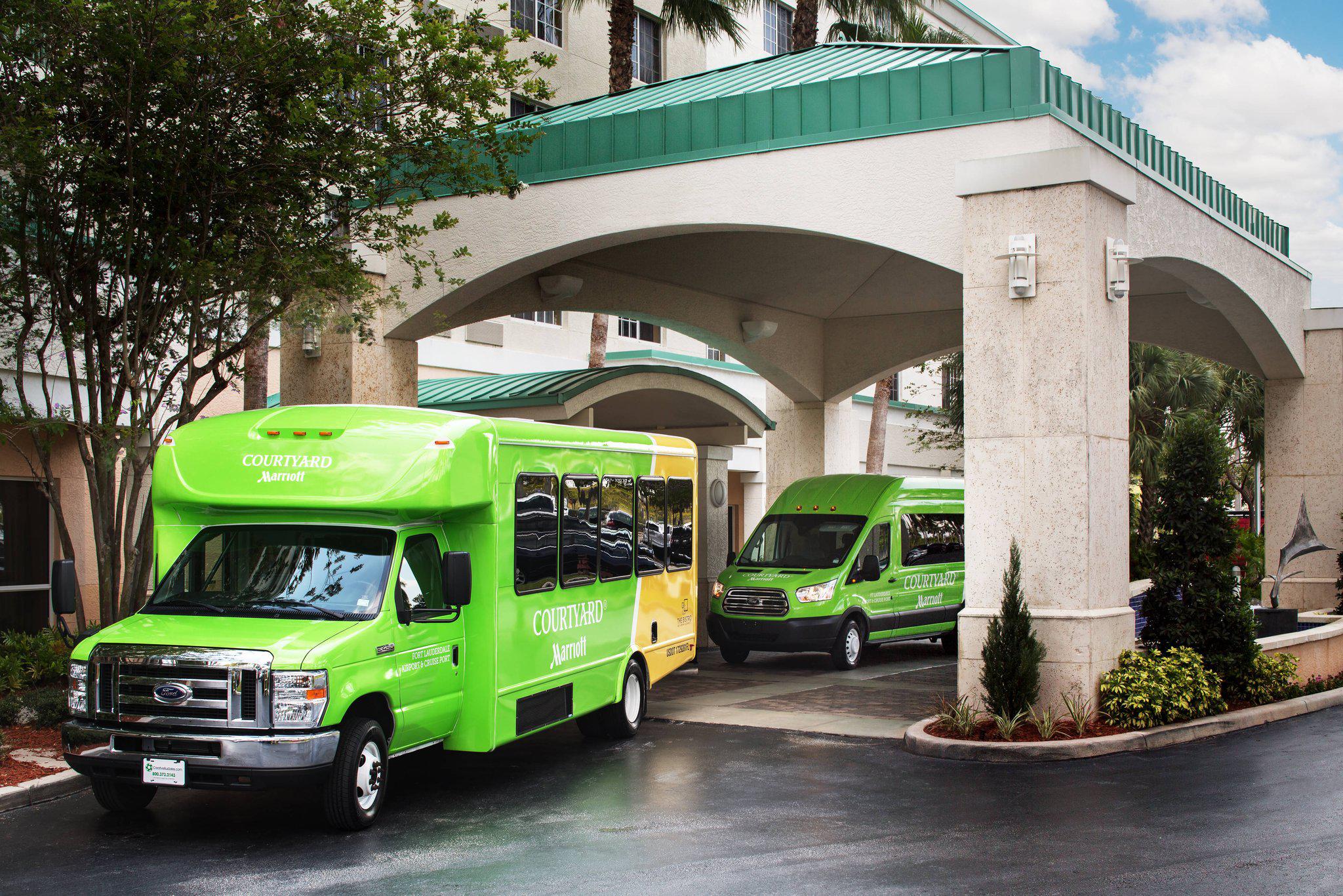 Courtyard by Marriott Fort Lauderdale Airport & Cruise Port Photo