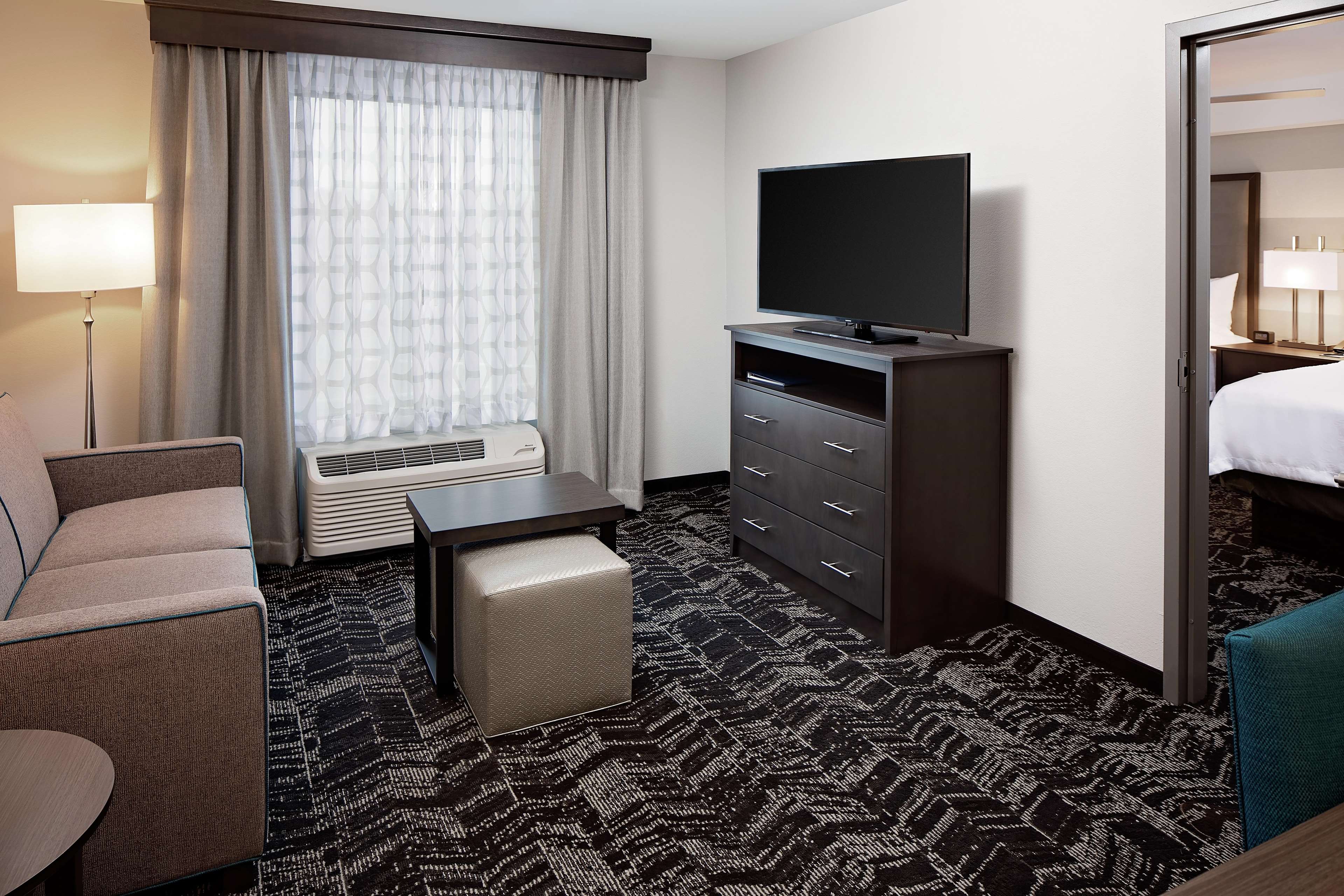 Homewood Suites by Hilton Ronkonkoma Photo