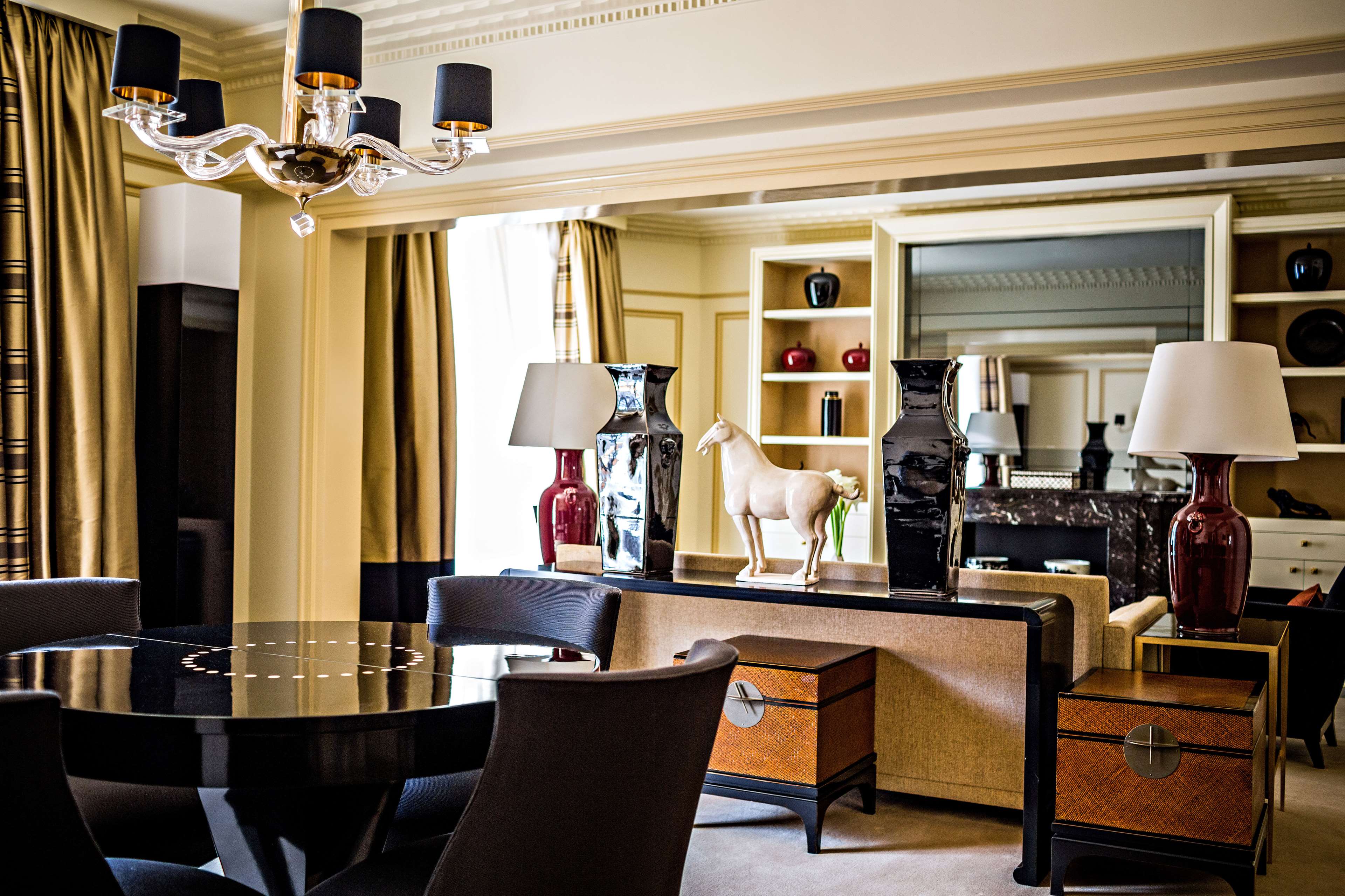 Images Prince de Galles, a Luxury Collection Hotel, Paris