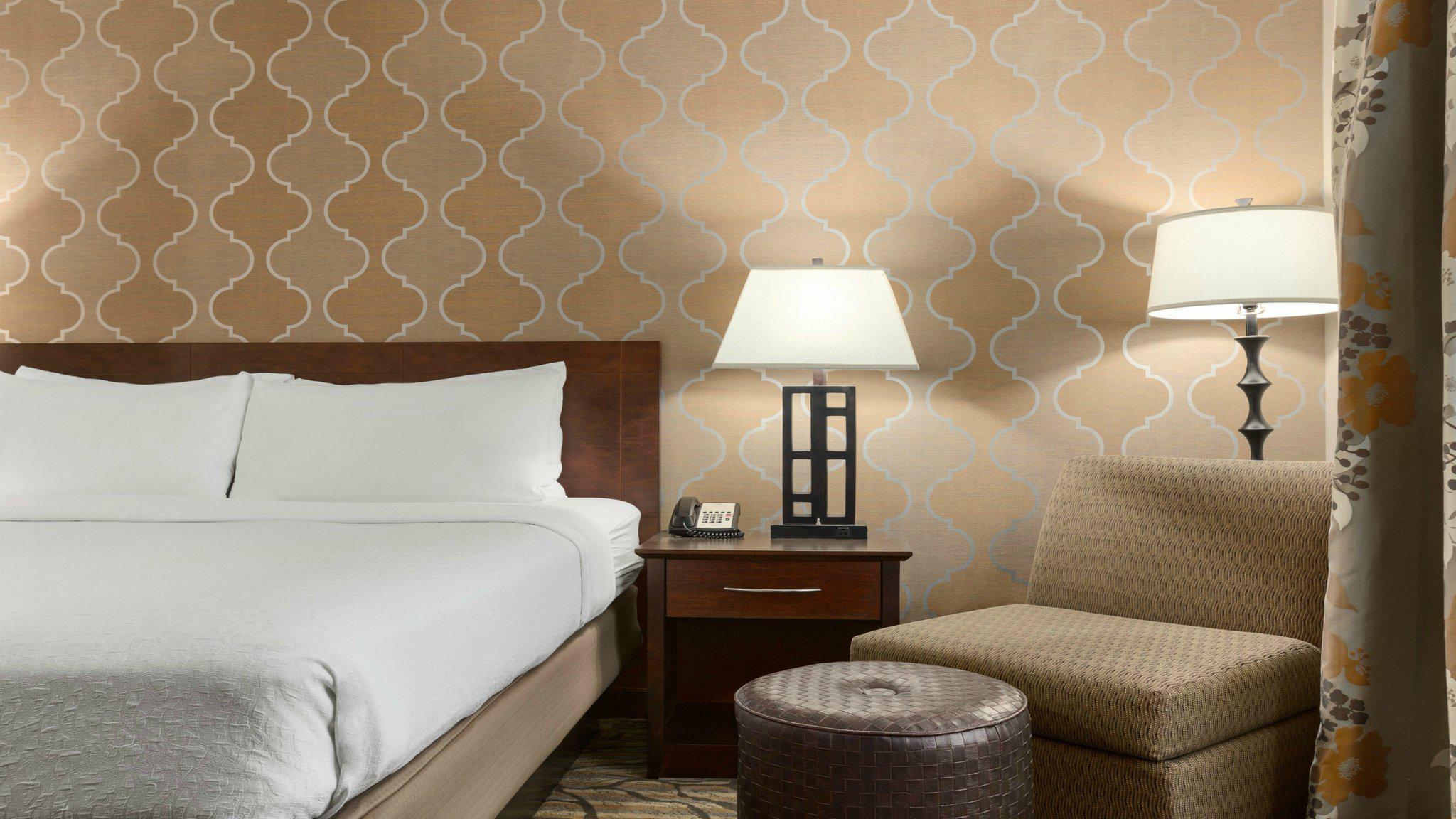 Holiday Inn & Suites Williamsburg-Historic Gateway Photo