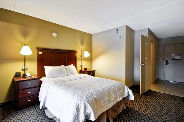 Images Hampton Inn Detroit/Madison Heights/South Troy