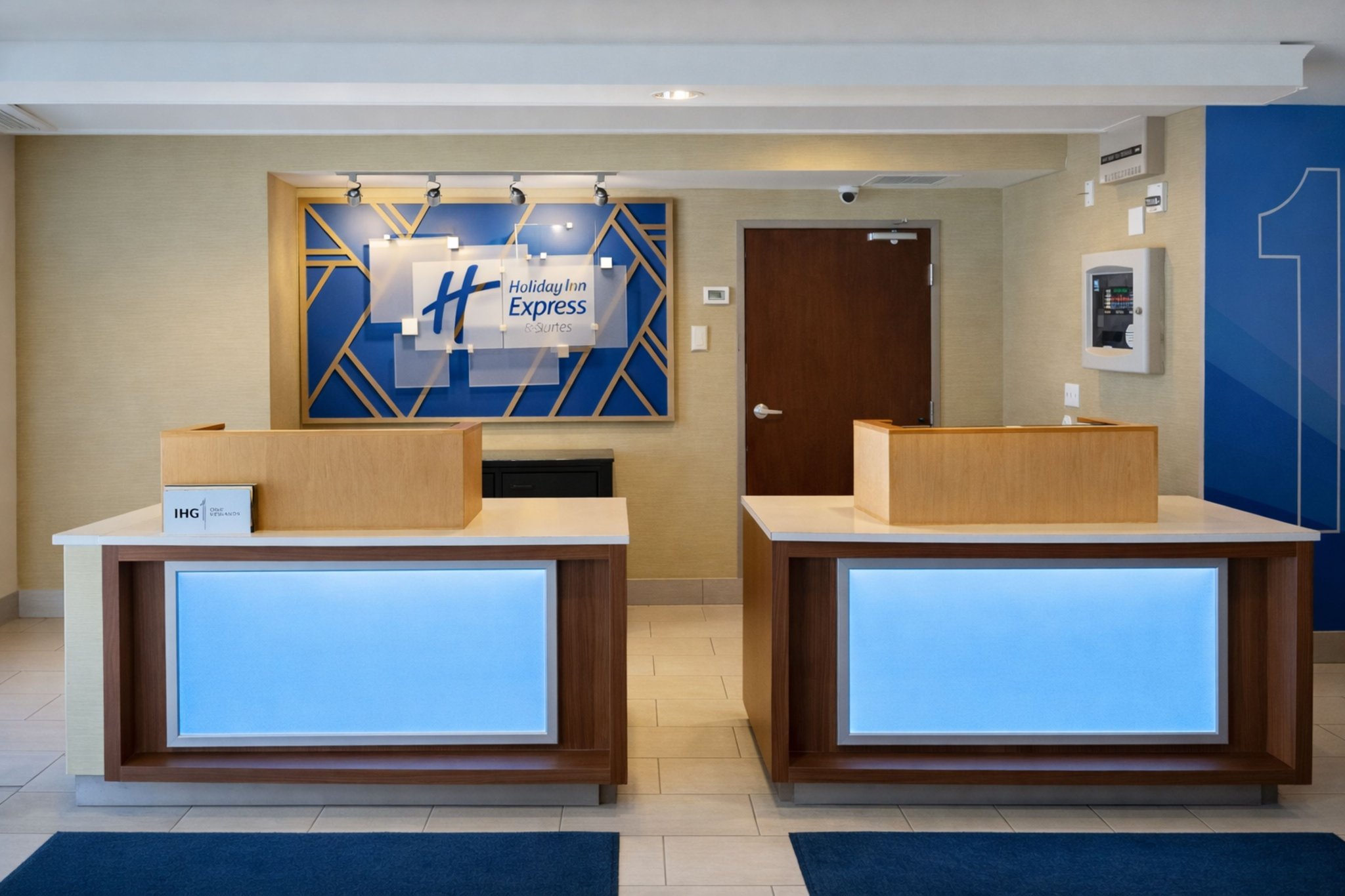 Holiday Inn Express & Suites St. Paul - Woodbury by IHG Image