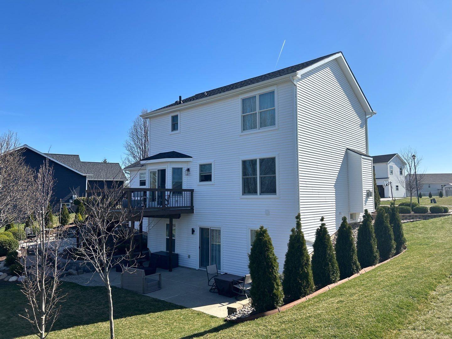 180 Contractors Roofing & Siding Image