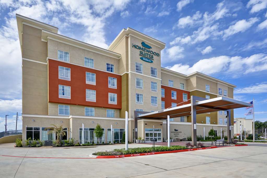 Homewood Suites by Hilton Conroe Logo