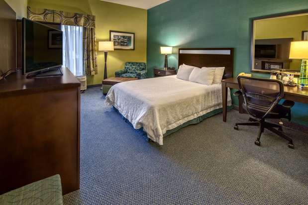 Images Hampton Inn Greensburg
