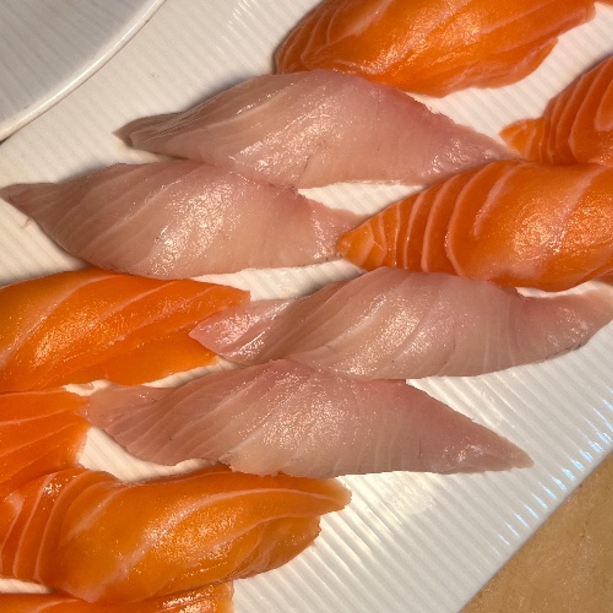 YELLOWTAIL / HAMACHI