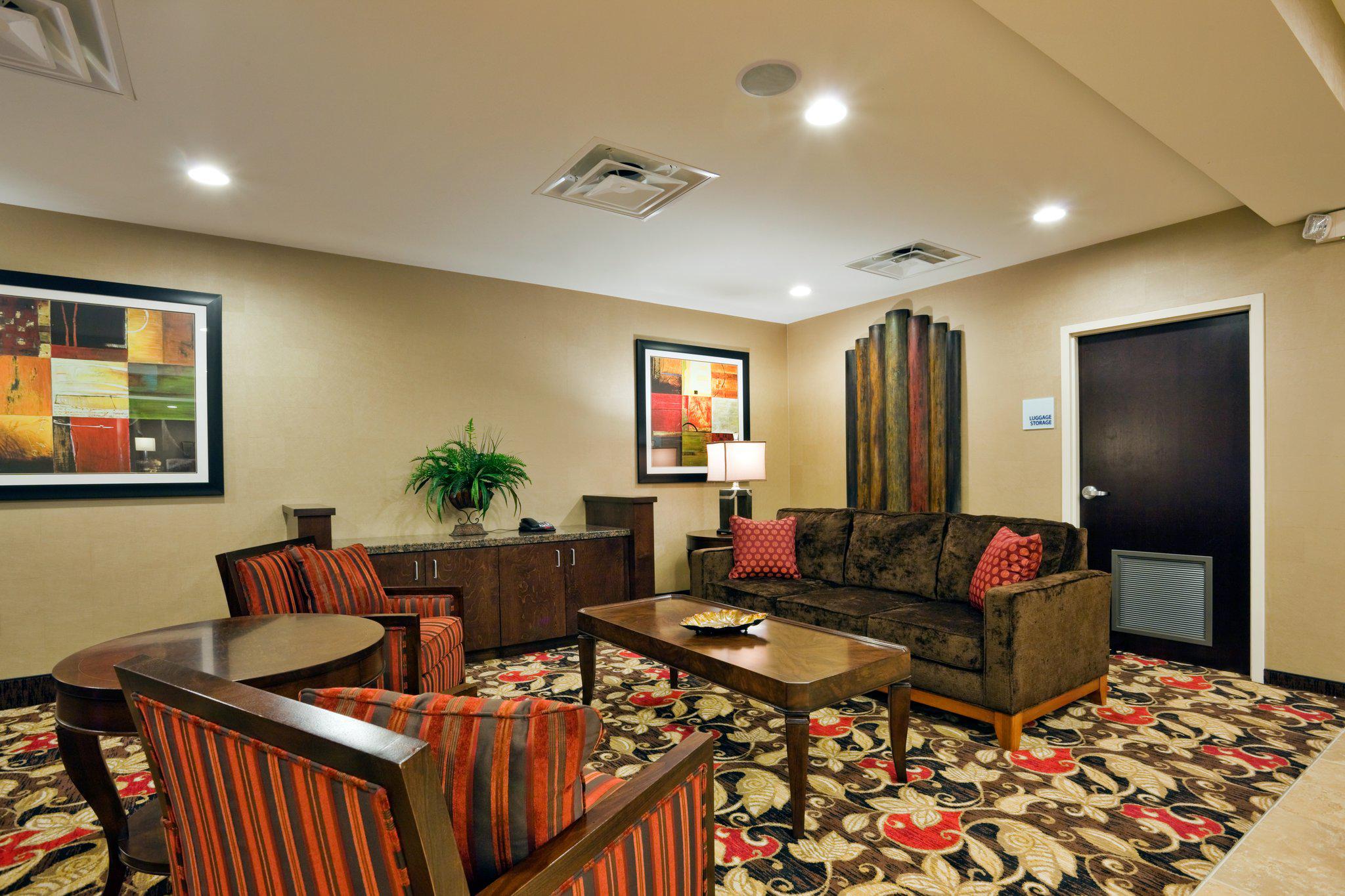 Holiday Inn Express & Suites Kodak East-Sevierville Photo