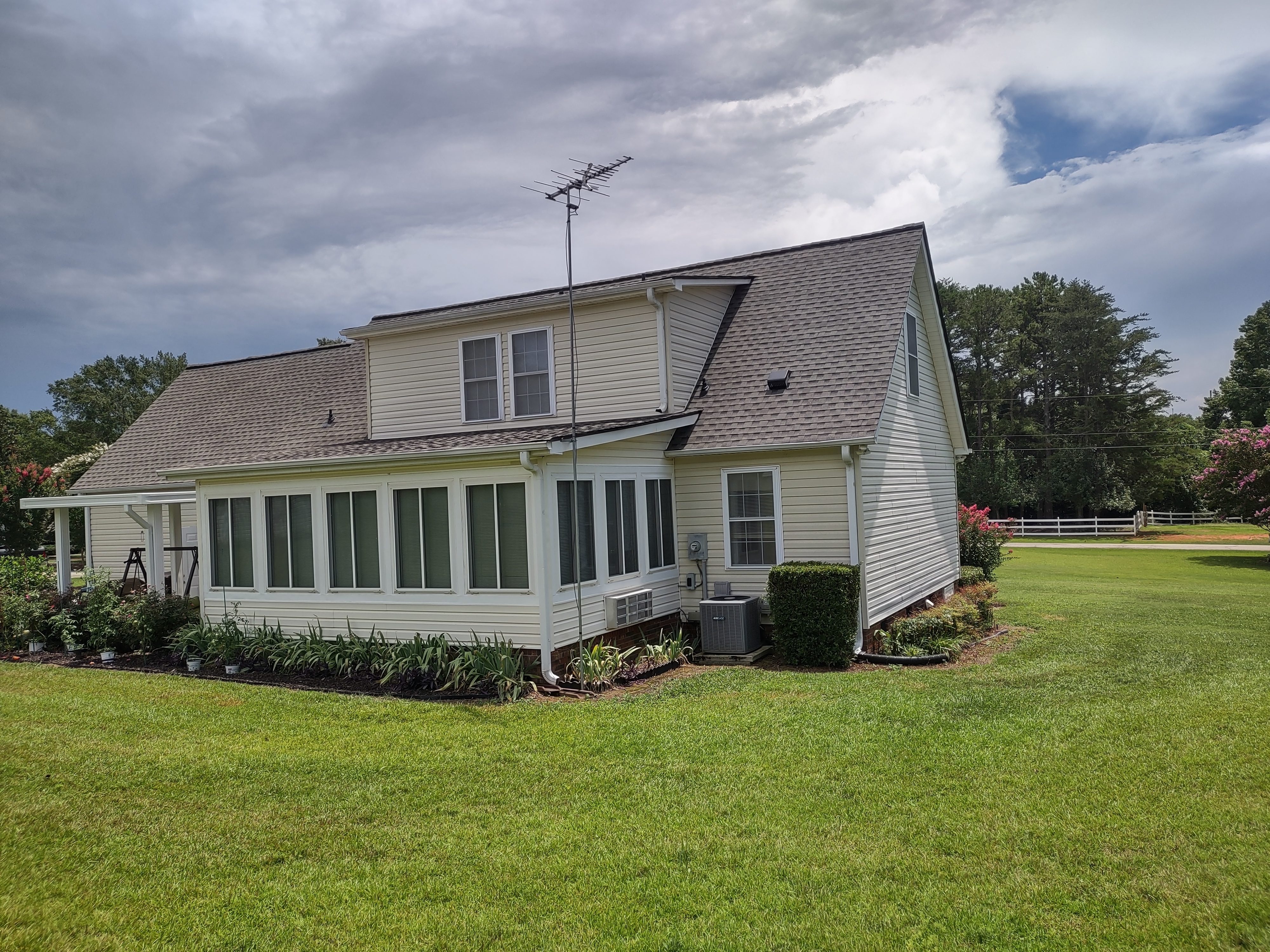 Carolina Roofing Siding Painting Image