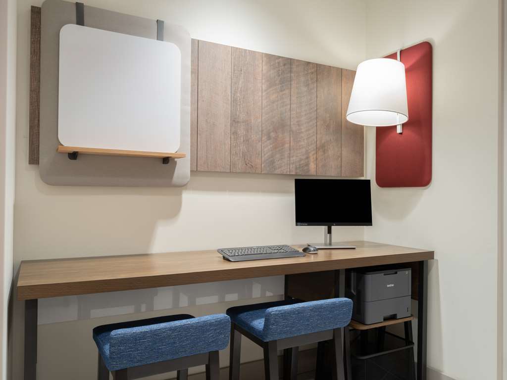 Hilton Garden Inn Jeffersonville Louisville North Image