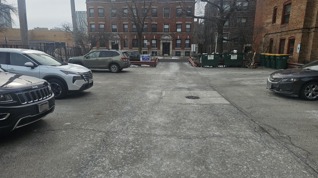 LAZ Parking - 1508 E 54th St