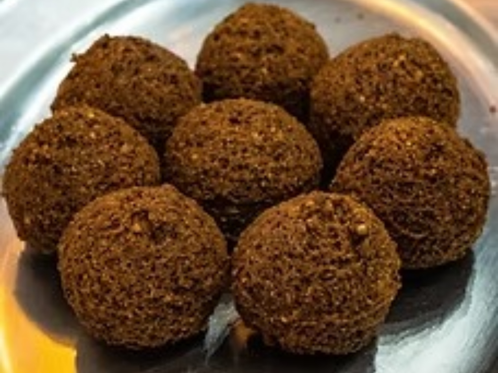 12 FALAFEL