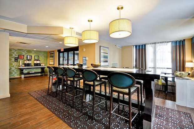 Images Hampton Inn Detroit/Madison Heights/South Troy