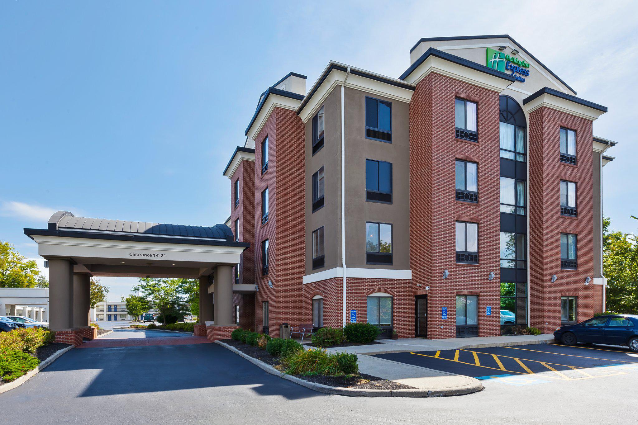 Holiday Inn Express & Suites Cleveland-Richfield Photo