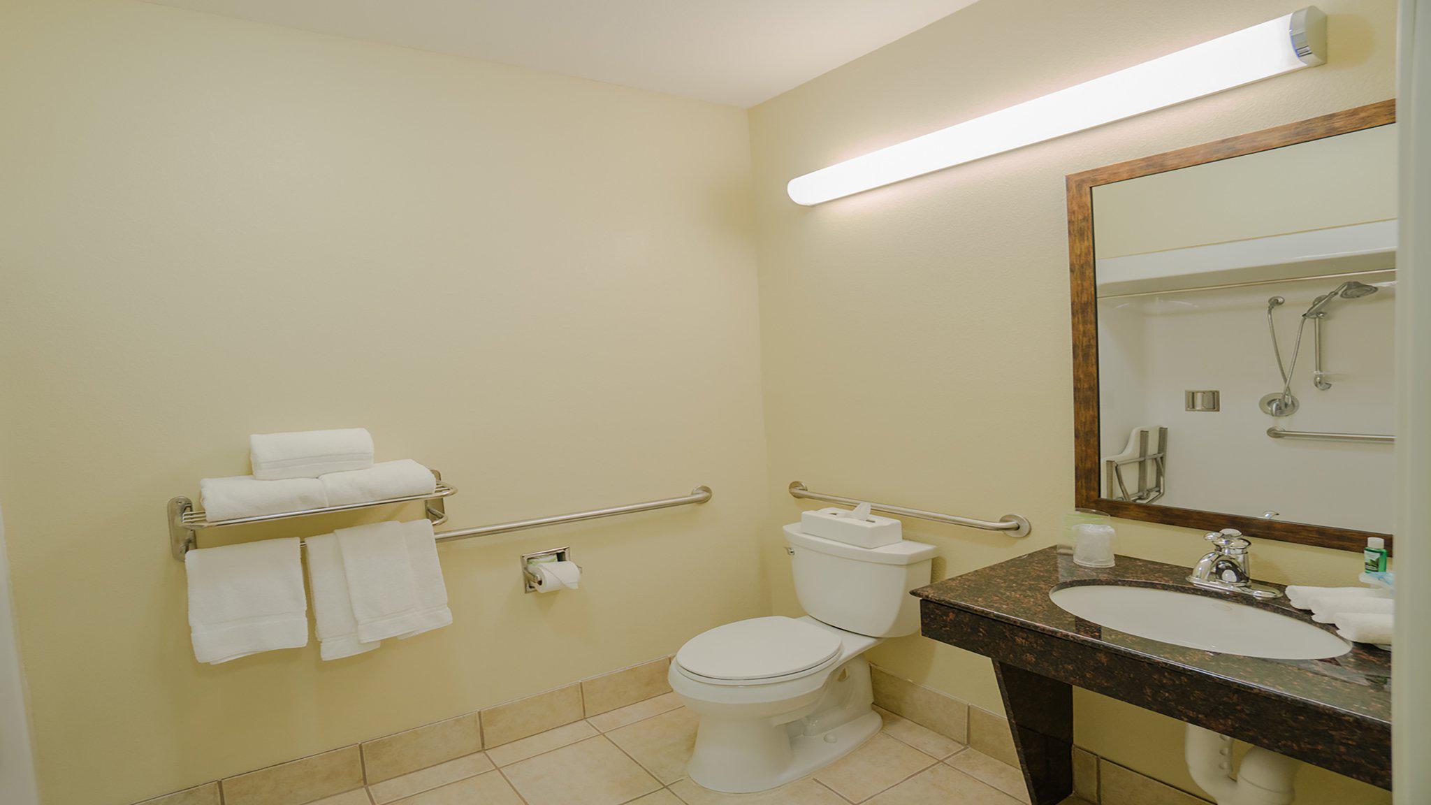 Holiday Inn Express & Suites Pampa Photo