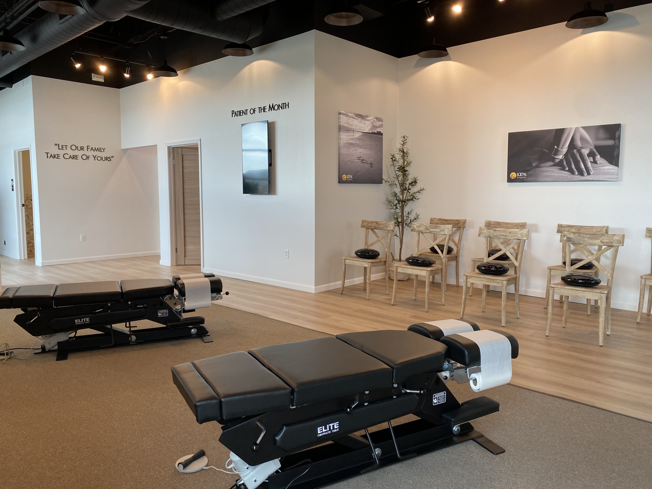 100% Chiropractic - Central Park Image