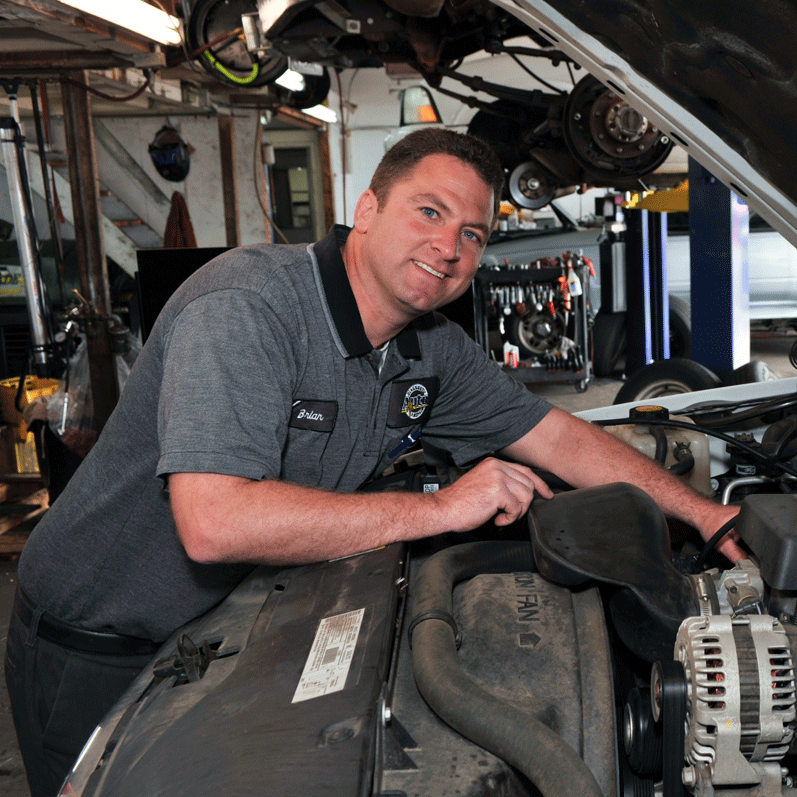 Auto Diagnostic & Repair Image