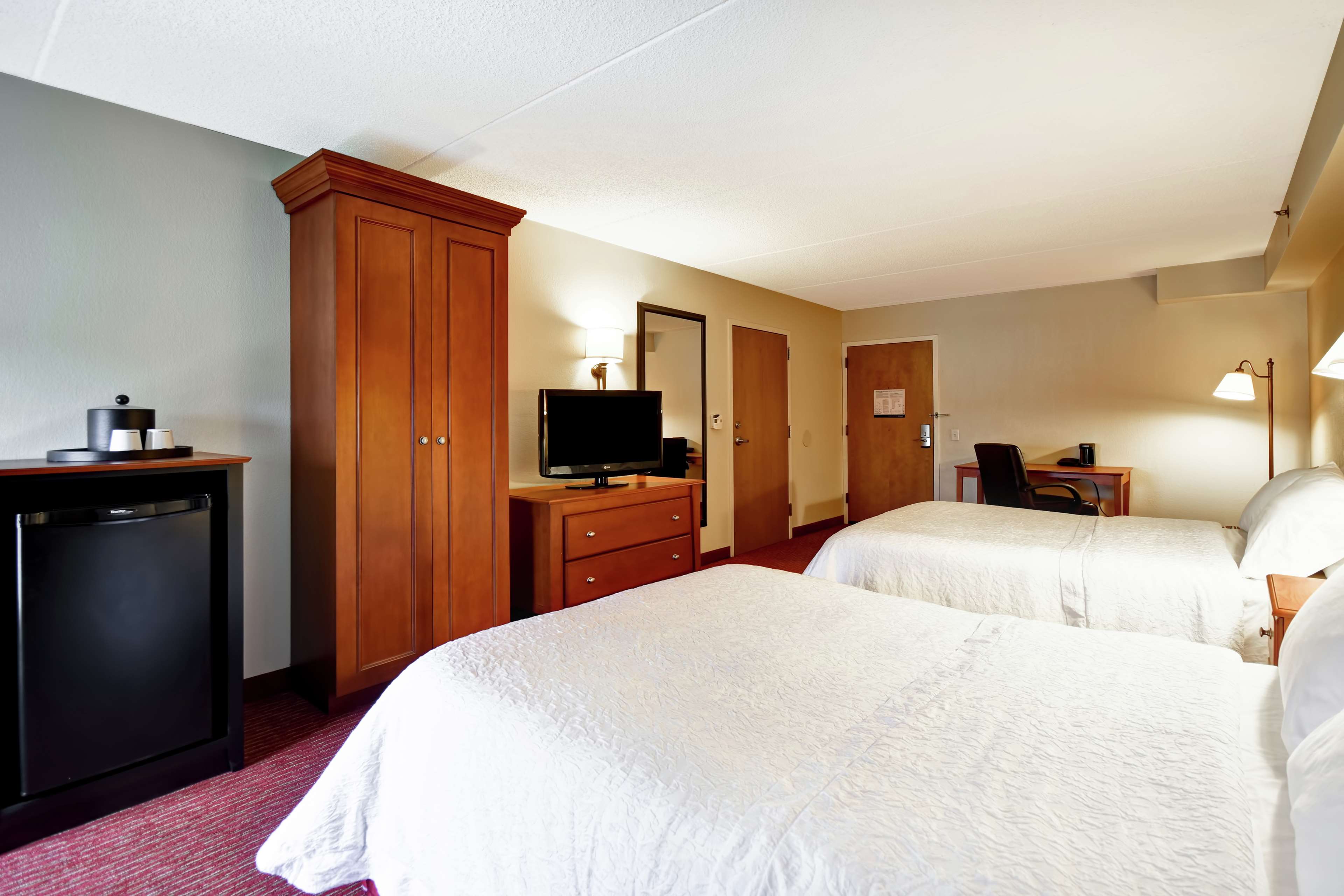 Hampton Inn Louisville-Airport Photo