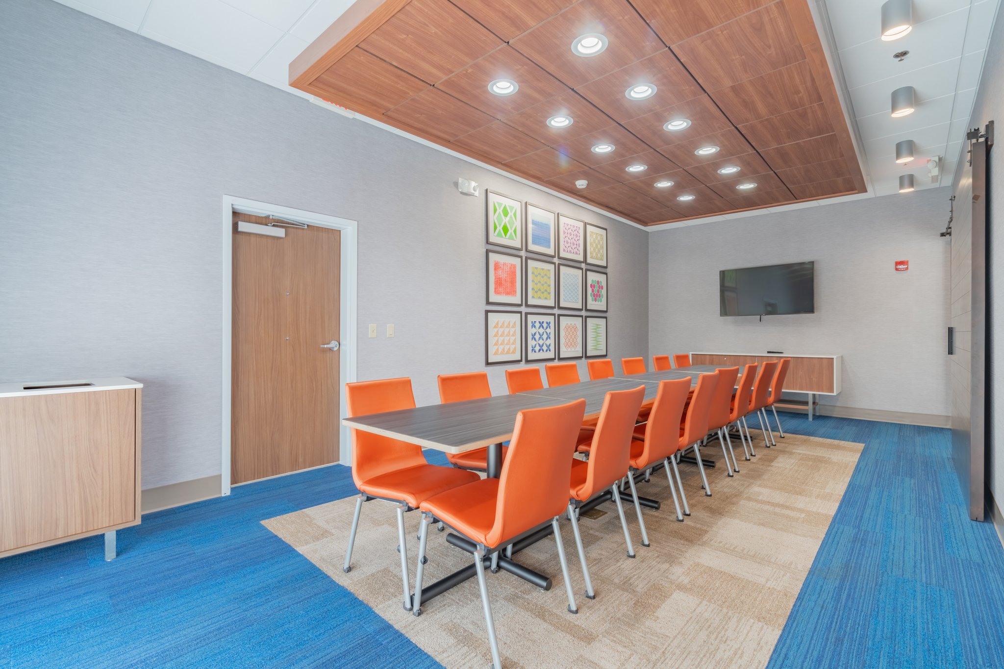 Holiday Inn Express & Suites Marion by IHG Image