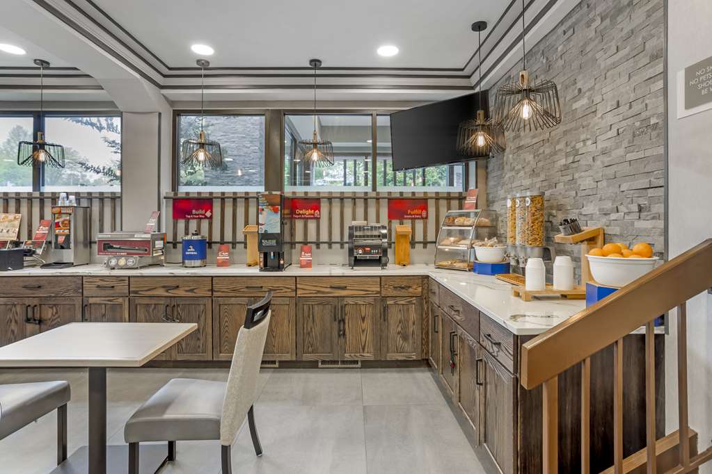 Best Western Plus Heritage Rail Inn & Suites Image