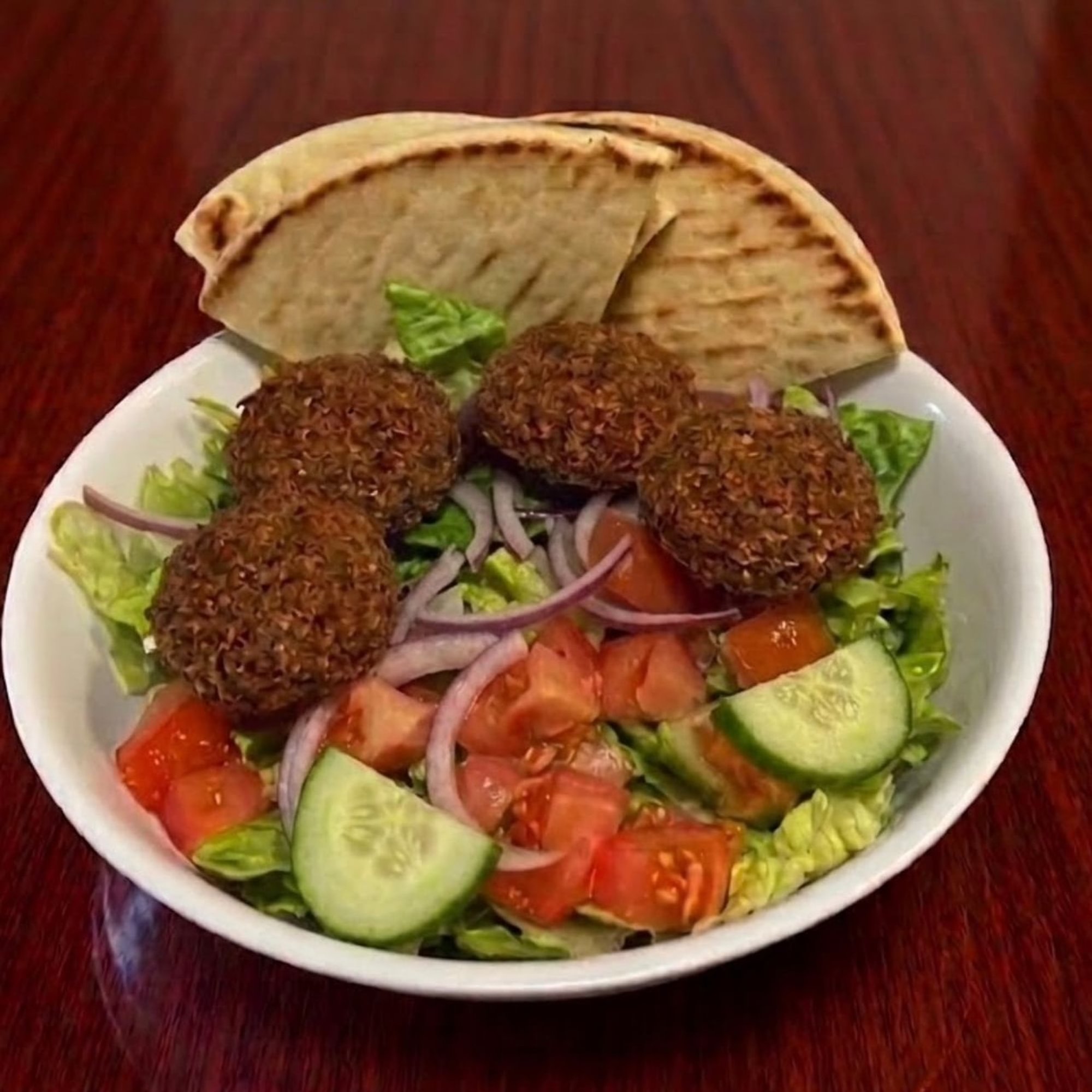 Falafel Salad 4pc